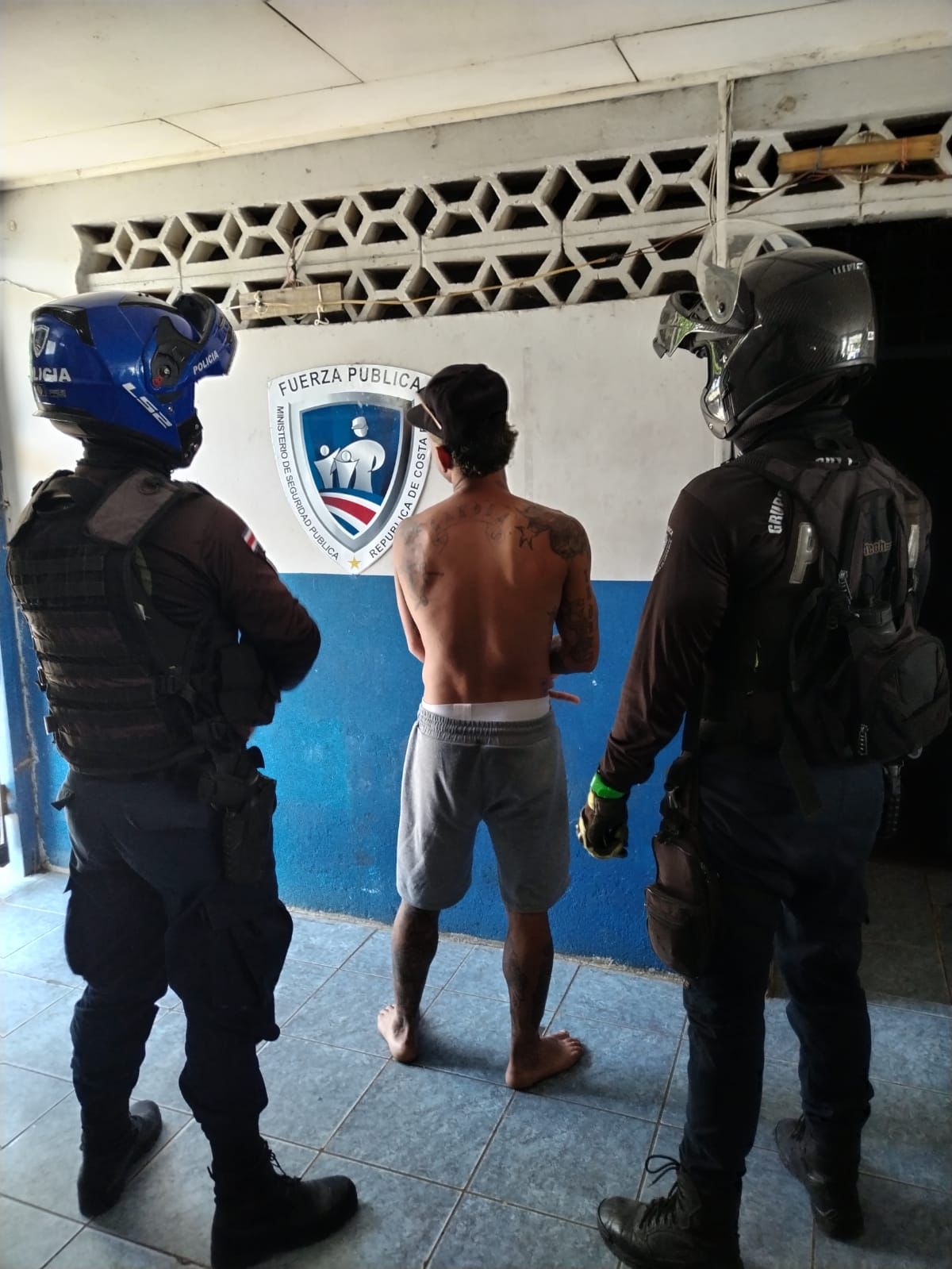 Detienen a hombre que cortó tobillera electrónica en Puntarenas CRC 891