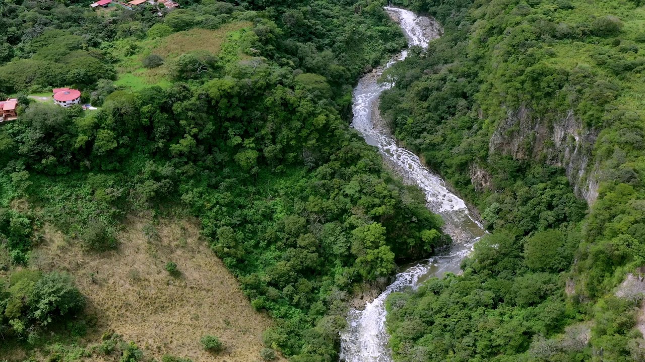 Encuentran a hombre sin vida en cauce de Río Virilla CRC 891