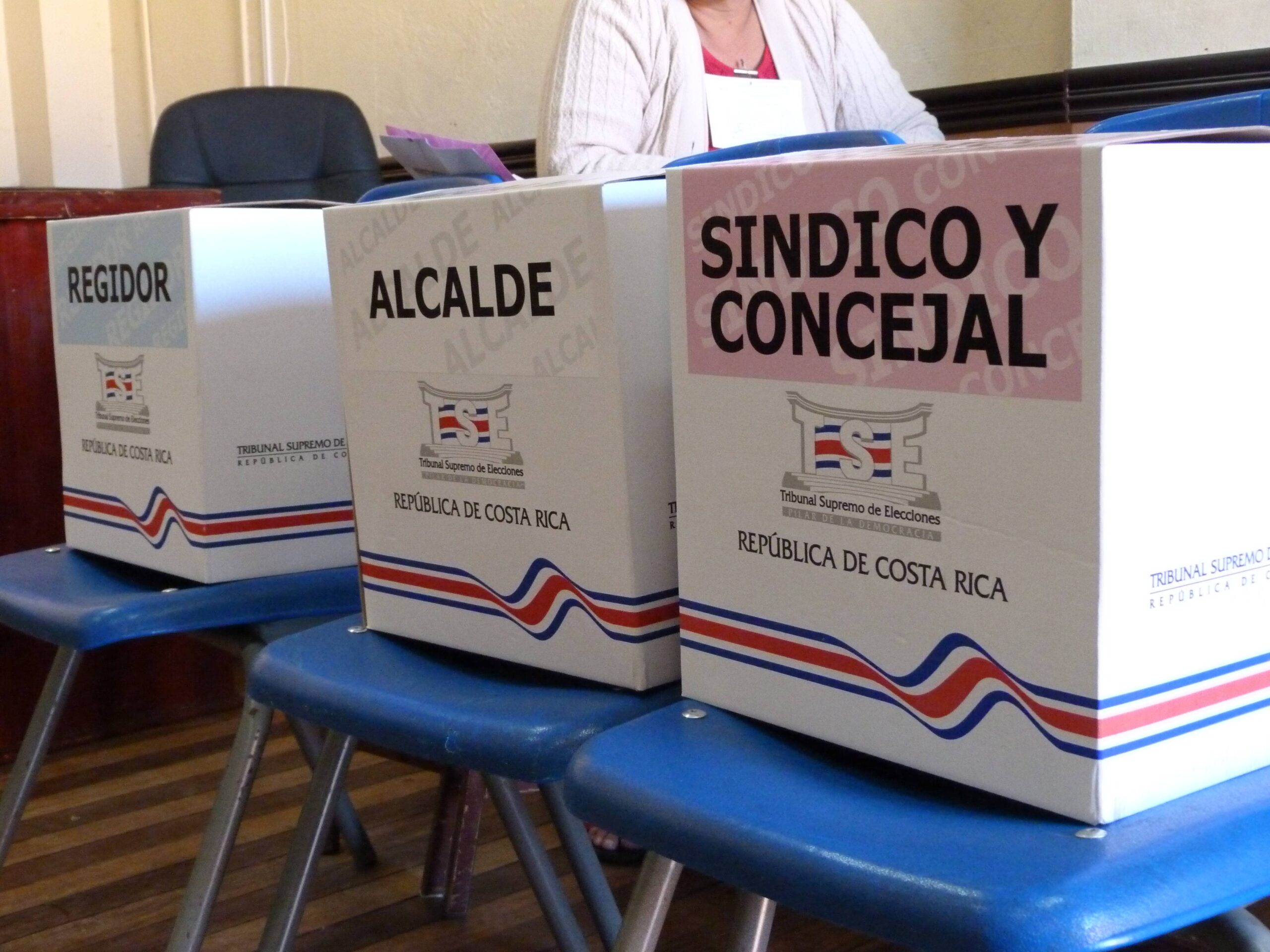 TSE completa impresión de papeletas para Elecciones Municipales 2024