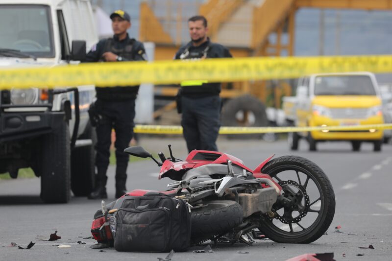 Tragedia en Pavas: joven muere tras chocar su moto contra un poste ...